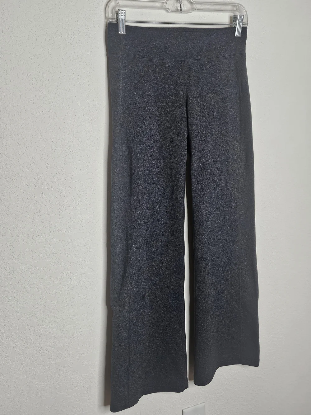 Athleta Kickbooty Wide Leg Flare Yoga Pants High Waisted Charcoal Inside Pocket - Picture 2 of 8